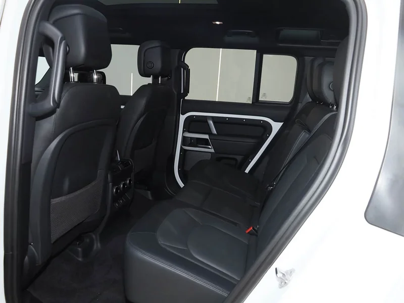 Land Rover Defender — фото 13