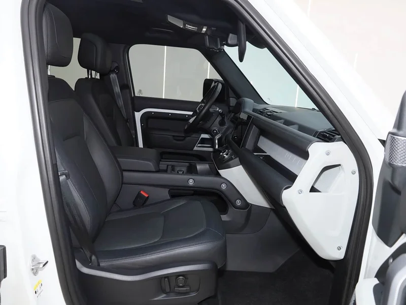 Land Rover Defender — фото 18