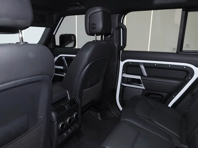 Land Rover Defender — фото 20