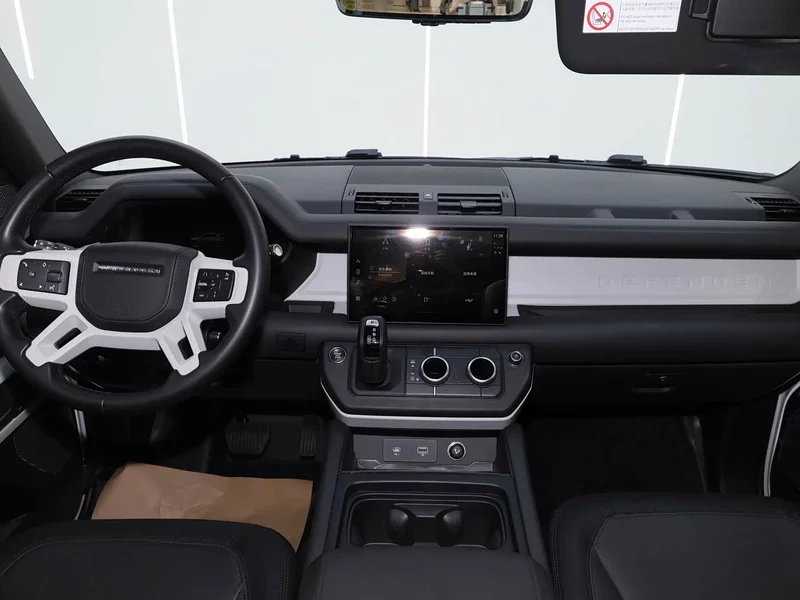 Land Rover Defender — фото 25
