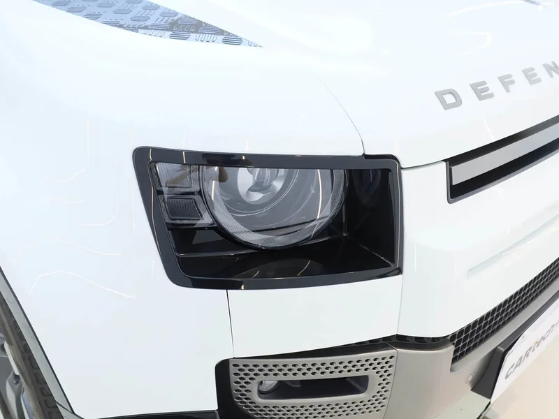 Land Rover Defender — фото 10