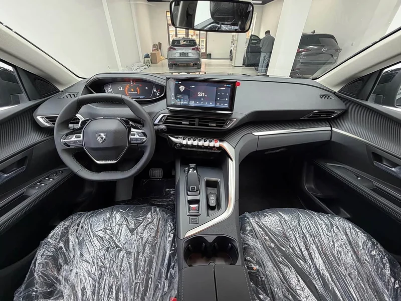 Peugeot 5008 — фото 11