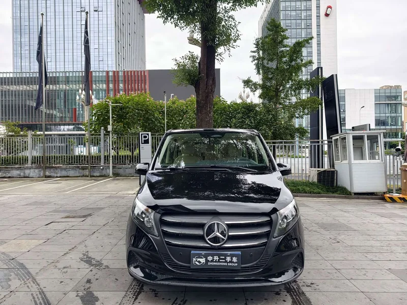 Mercedes-Benz Vito — фото 1