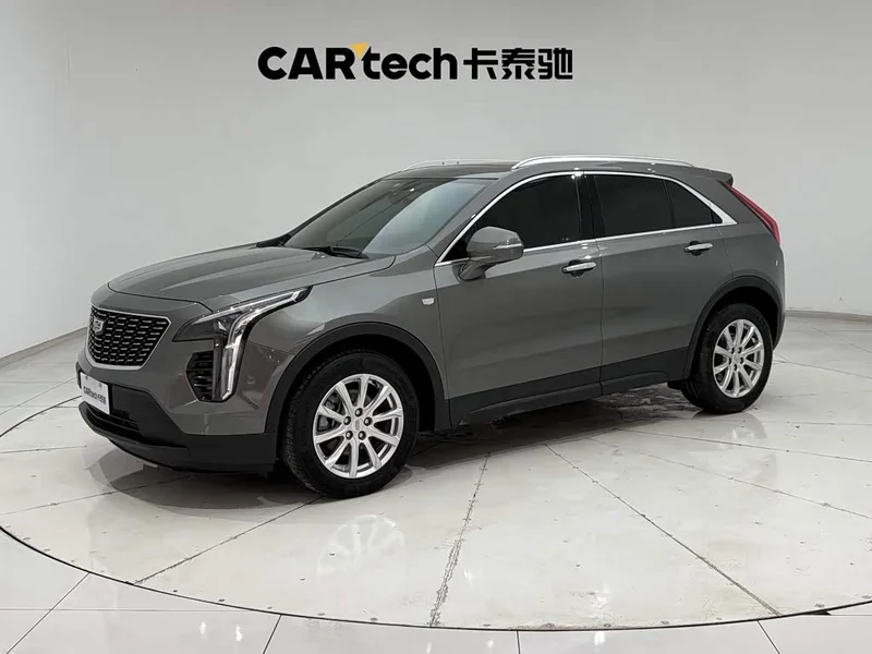 Cadillac XT4 — фото 1