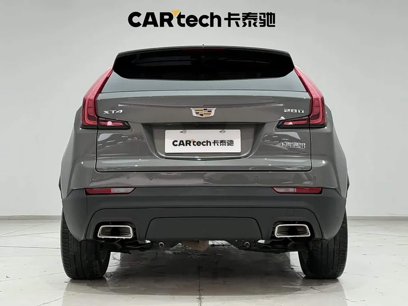 Cadillac XT4 — фото 6