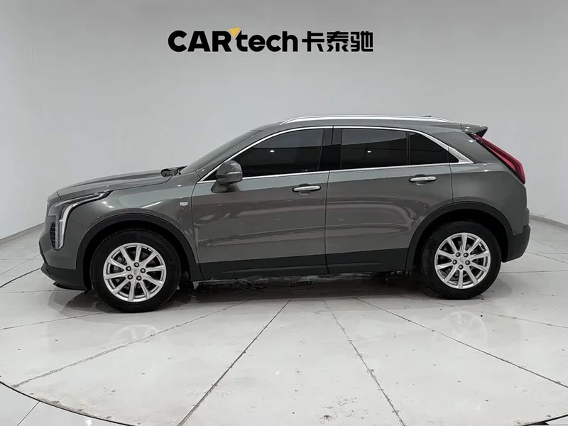 Cadillac XT4 — фото 8