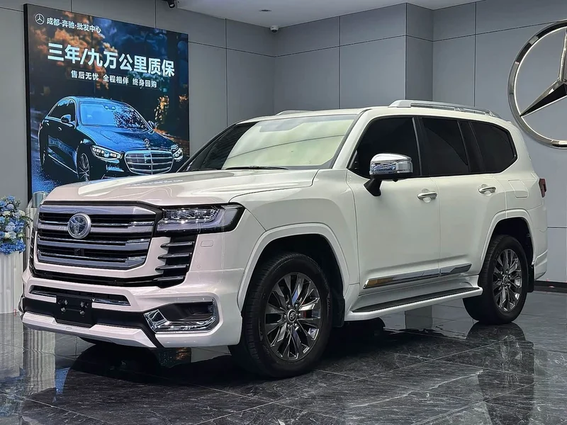 Toyota Land Cruiser (Imported) — фото 1