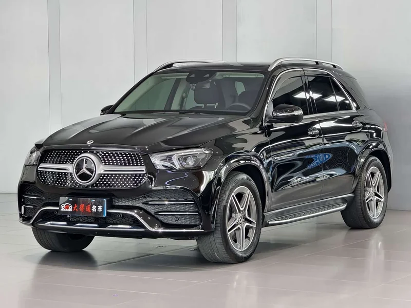 Mercedes-Benz GLE — фото 1