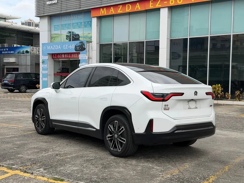 NIO EC6 — фото 23