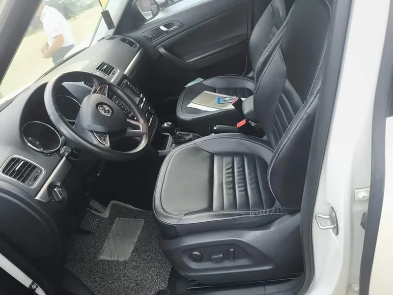 Skoda Yeti — фото 16