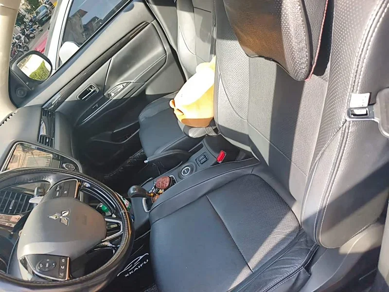 Mitsubishi Outlander — фото 11