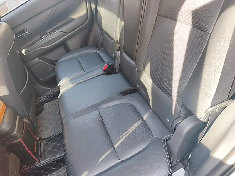Mitsubishi Outlander — фото 13