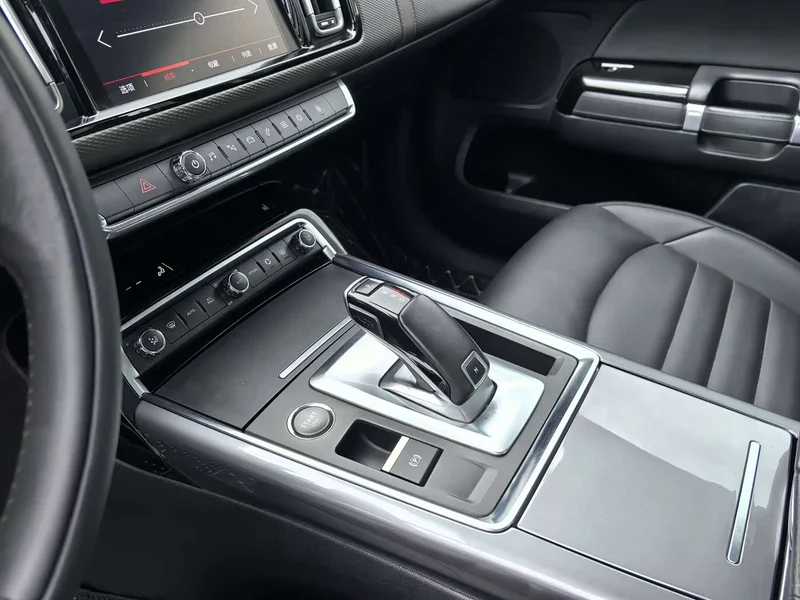 Citroën C6 — фото 16