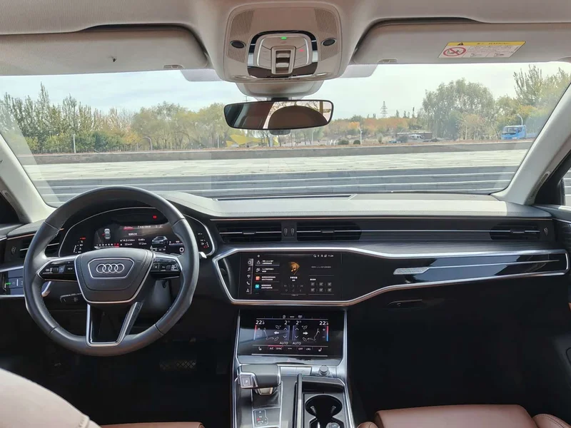 Audi A6L — фото 11