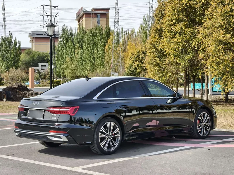 Audi A6L — фото 6