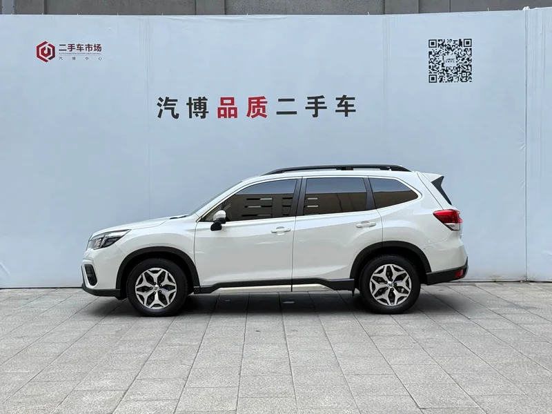 Subaru Forester — фото 4