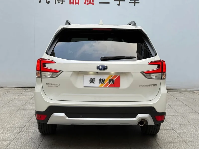 Subaru Forester — фото 5
