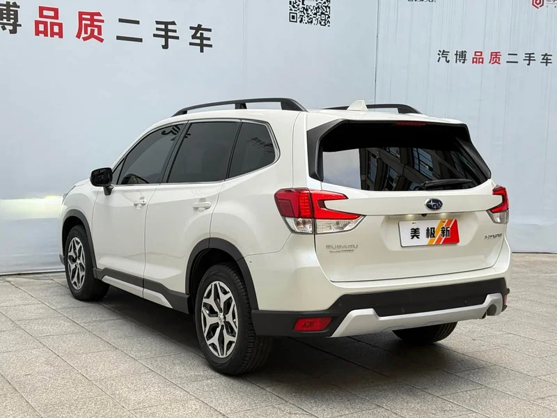 Subaru Forester — фото 7