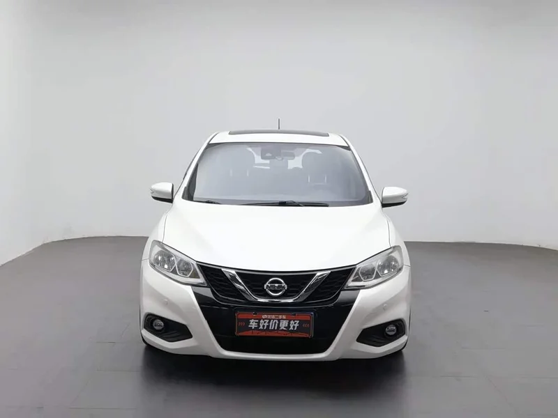 Nissan Tiida — фото 3