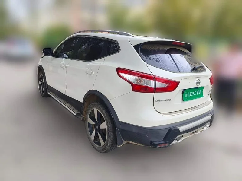 Nissan Qashqai — фото 6