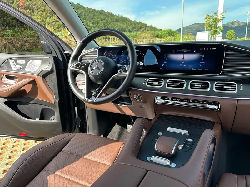 Mercedes-Benz GLE — фото 15