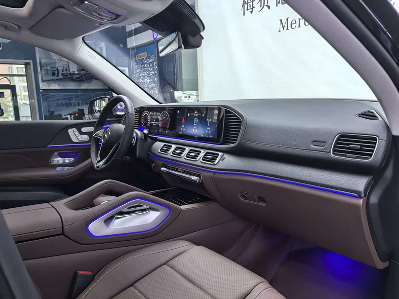 Mercedes-Benz GLE — фото 12