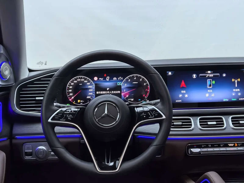 Mercedes-Benz GLE — фото 15