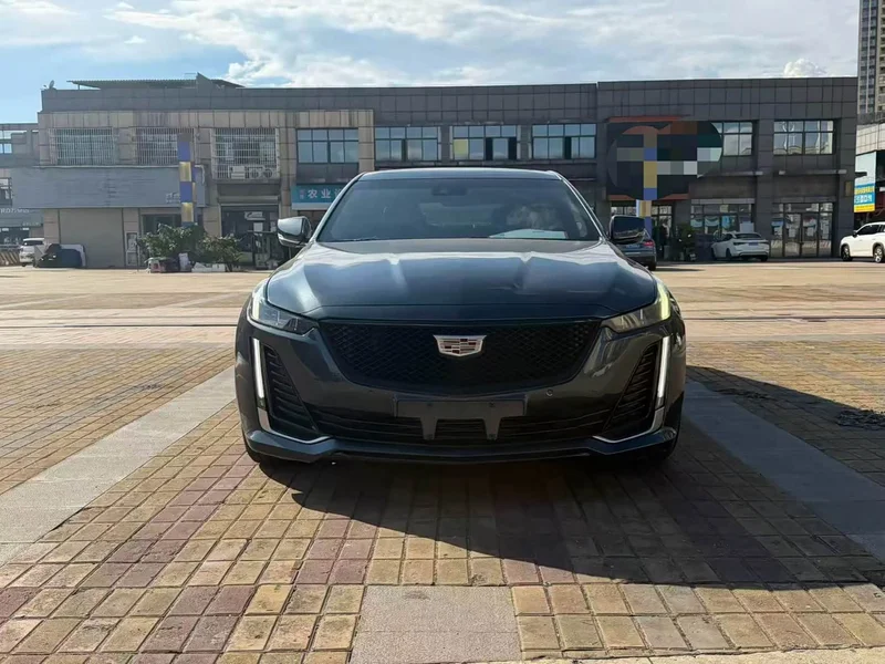 Cadillac CT5 — фото 2