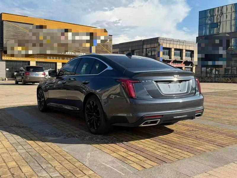 Cadillac CT5 — фото 7