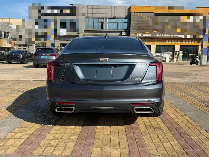 Cadillac CT5 — фото 8