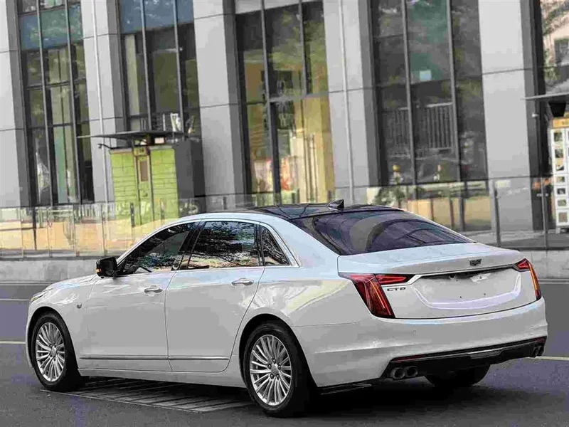 Cadillac CT6 — фото 3