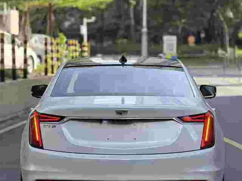 Cadillac CT6 — фото 5
