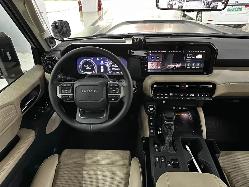 Toyota Prado — фото 14