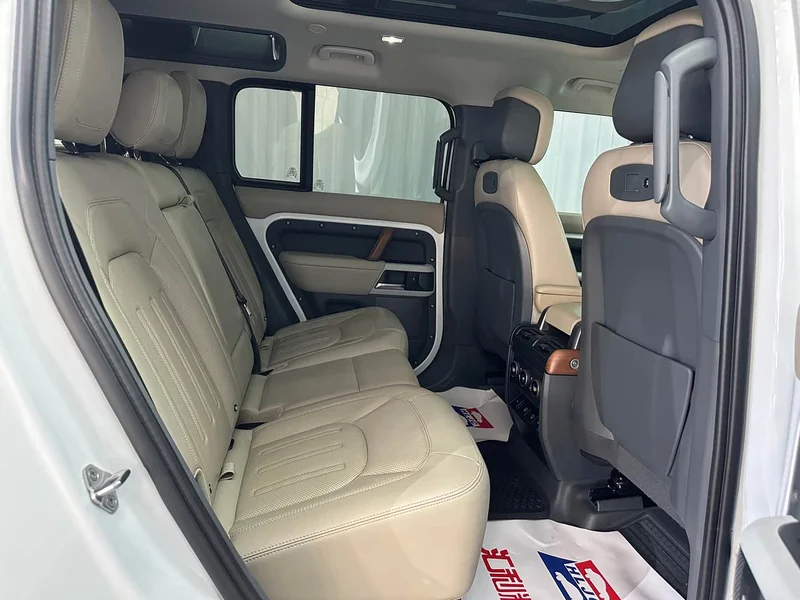 Land Rover Defender — фото 19