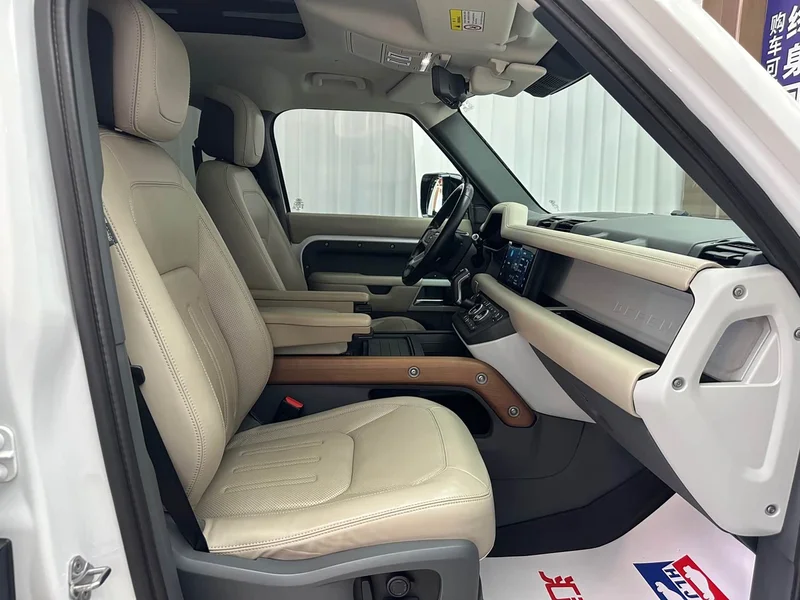 Land Rover Defender — фото 20
