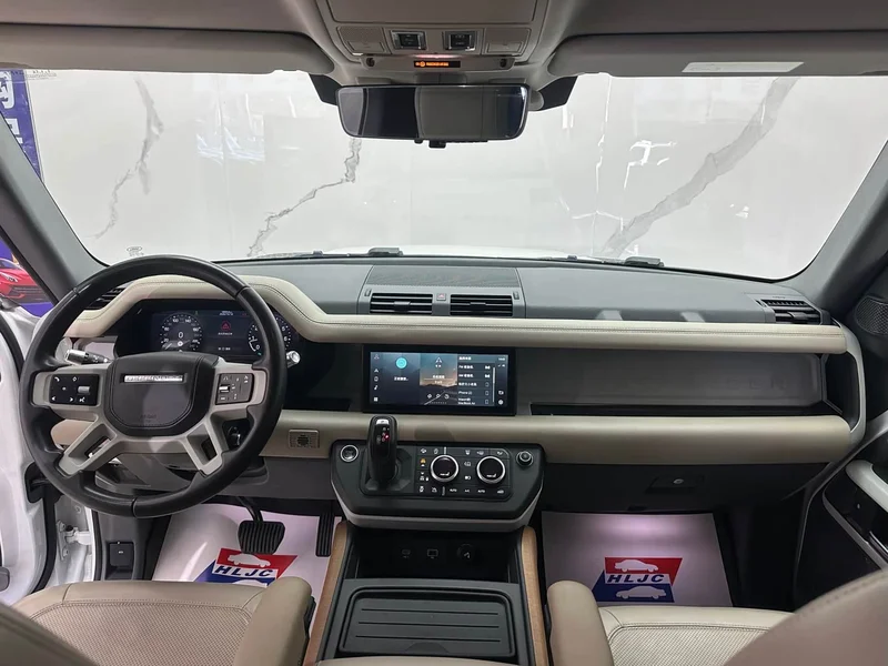 Land Rover Defender — фото 10