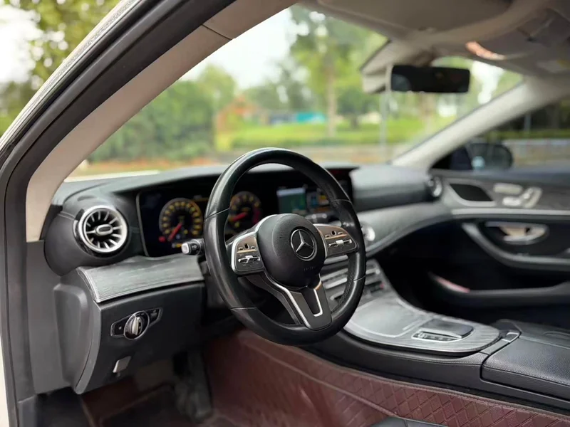 Mercedes-Benz CLS — фото 7
