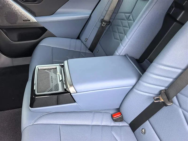 BMW i5 — фото 13