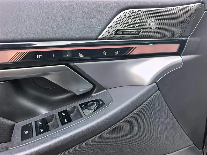 BMW i5 — фото 25