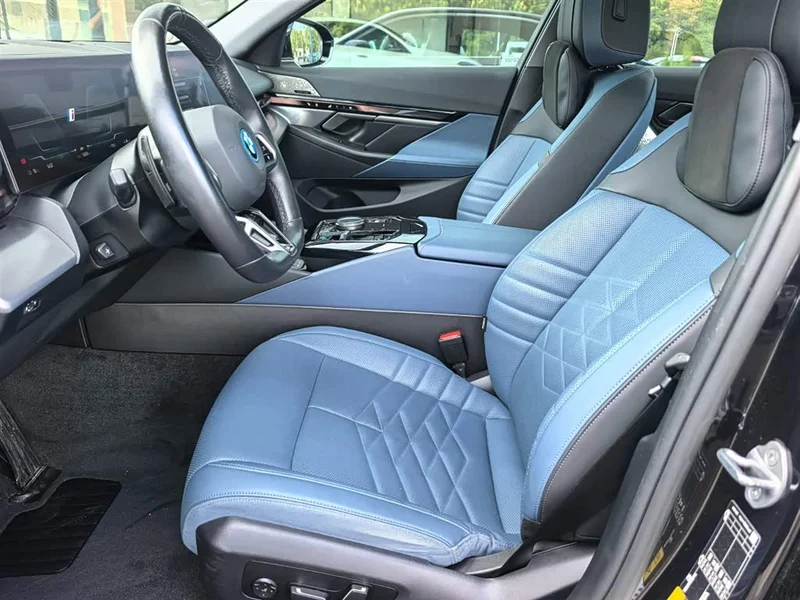 BMW i5 — фото 4