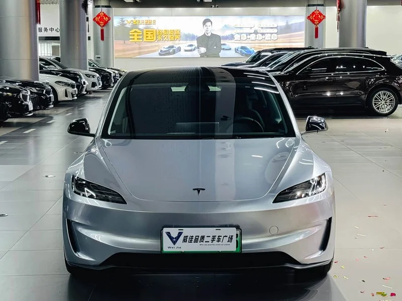 Tesla Model 3 — фото 2