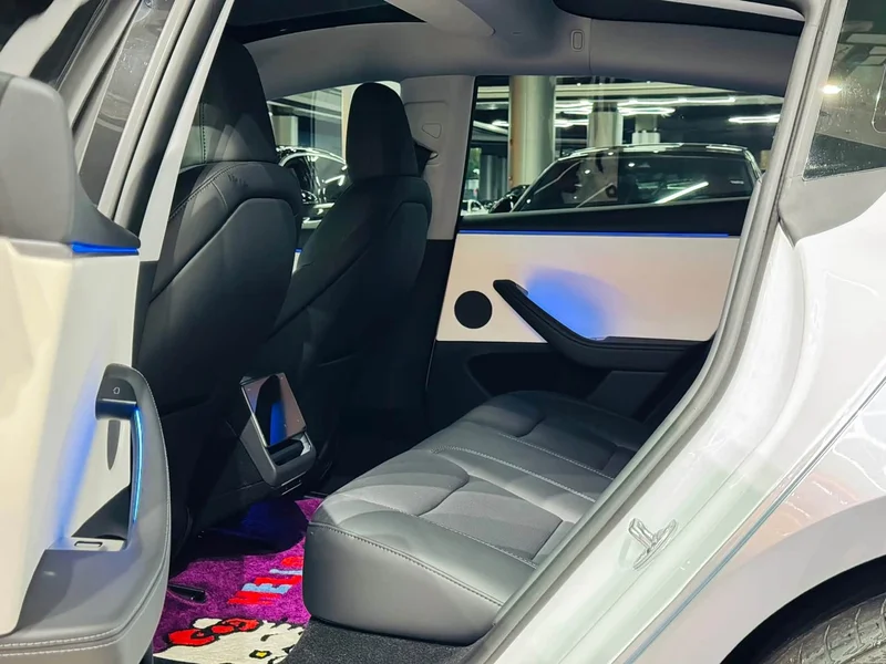 Tesla Model 3 — фото 6