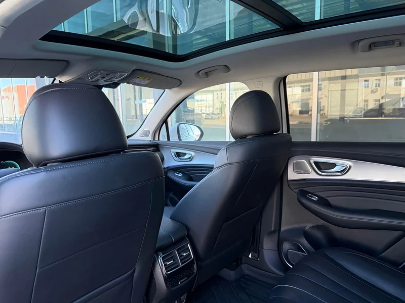 Roewe RX5 eMAX — фото 16