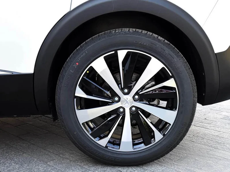 Peugeot 5008 — фото 10