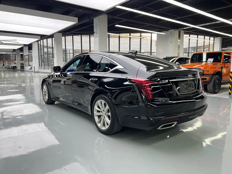 Cadillac CT5 — фото 18