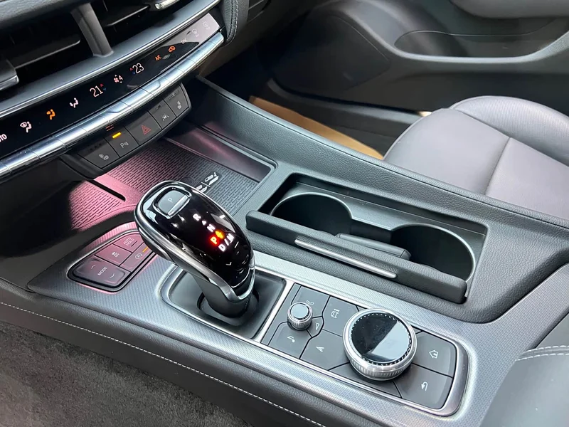 Cadillac CT5 — фото 6
