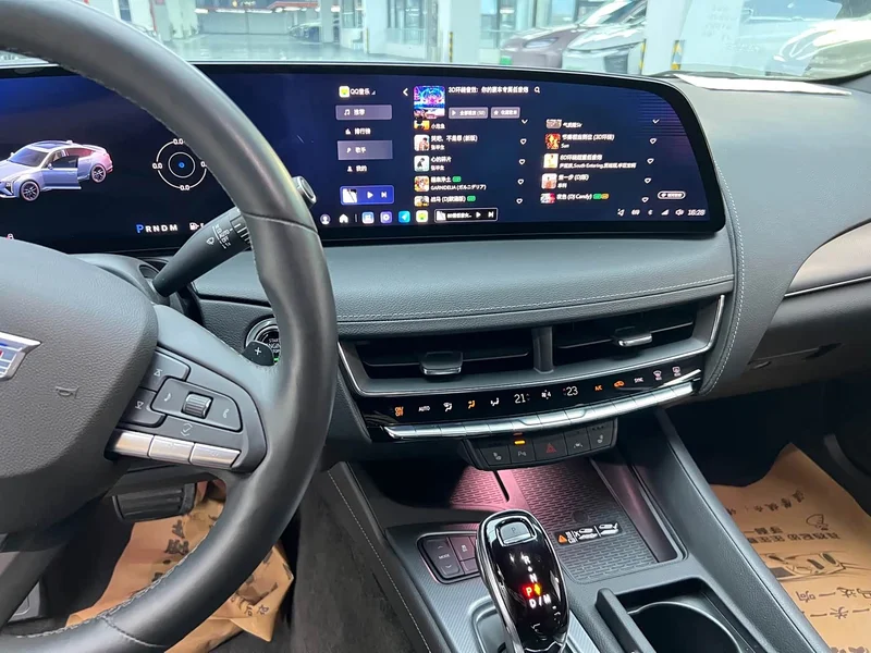 Cadillac CT5 — фото 7