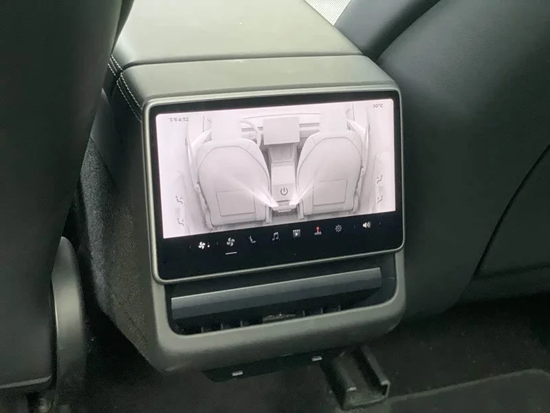 Tesla Model Y — фото 14