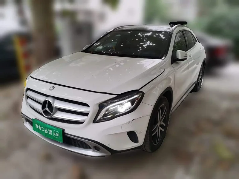 Mercedes-Benz GLA — фото 1