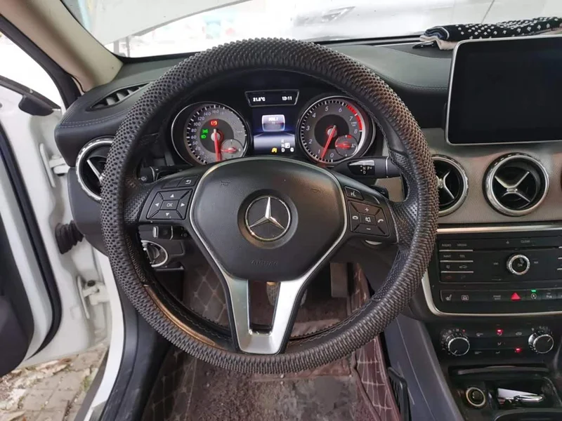 Mercedes-Benz GLA — фото 11